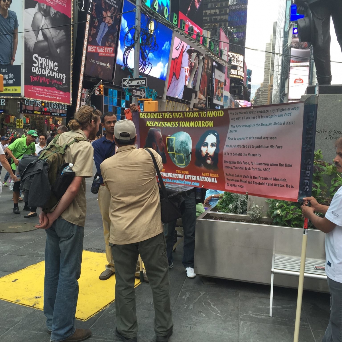 Messiah Foundation USA in Times Square The Awaited One